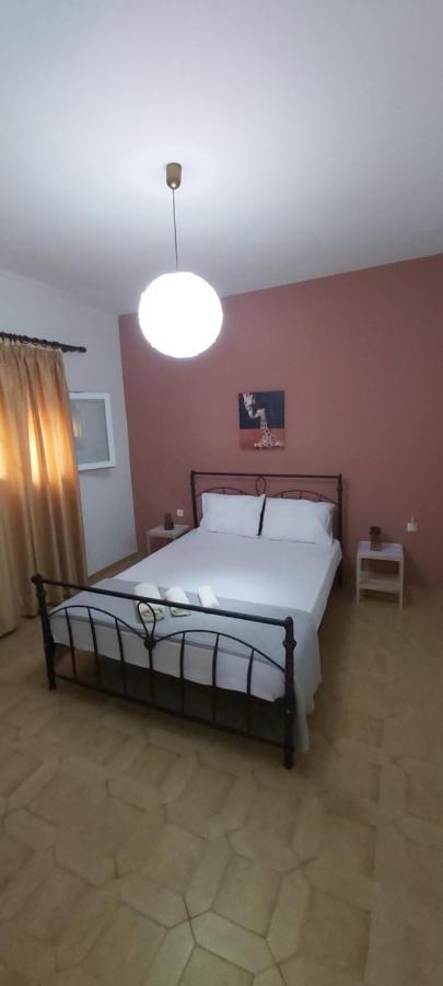 Giannis Stella Apartment Mourteri Phòng bức ảnh